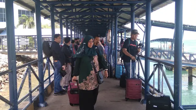 Pelabuhan Ferry Sekupang. (Ajang Nurdin)