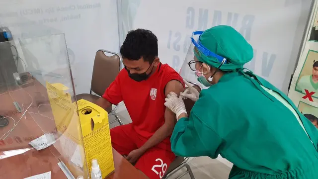 Pemain Persis Solo Terima Vaksin