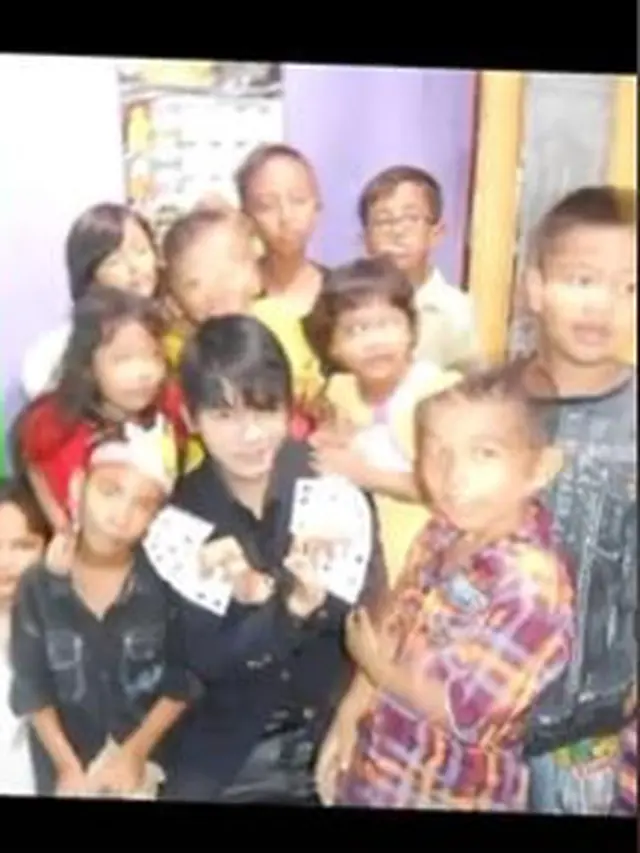 6 Potret Lawas Pesulap Merah Sebelum Terkenal, Penampilannya Bikin Pangling
