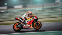 Pembalap Repsol Honda, Marc Marquez akan memulai balapan MotoGP Qatar 2018 di Sirkuit Losail dari urutan kedua. (Twitter/Repsol Honda)