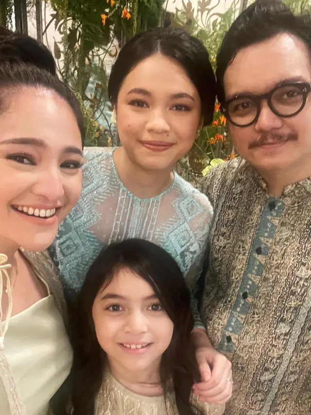 6 Momen Marshanda Dampingi Sang Adik saat Lamaran, Diselimuti Haru Bahagia