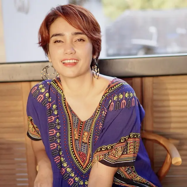 Potret Penampilan Baru Feby Febiola