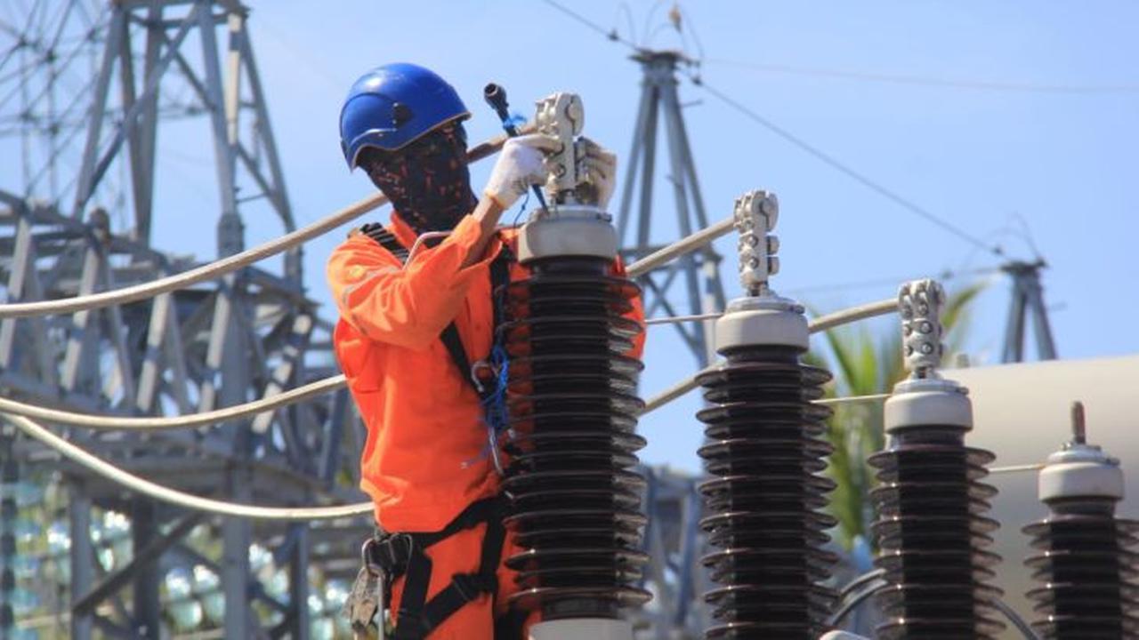 PLN berhasil memulihkan 45 penyulang dan tujuh Gardu Induk di Palu. (Dok PLN)