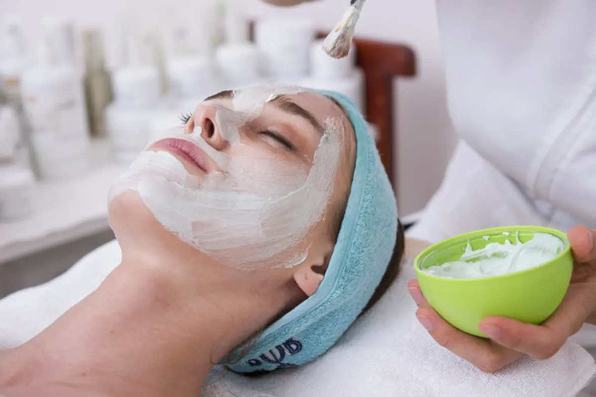 Scrub dari Oatmeal dan Yogurt