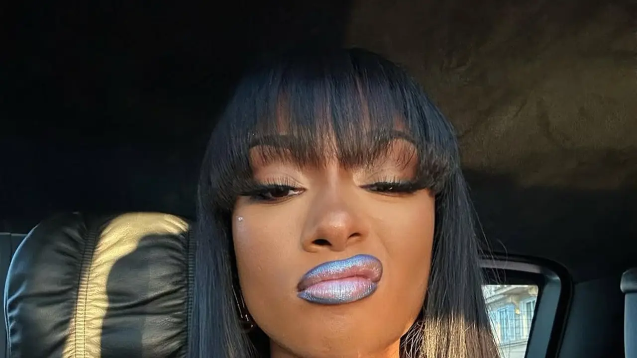 Ice Blue Lips alias Pool Lips, Tren Bibir Es yang Lagi Viral
