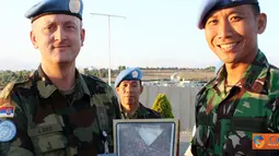Citizen6, Lebanon: Komandan Indobatt, Letkol Inf Hendy Antariksa menerima kunjungan Farewell Visit Chief of G5 Sektor Timur Unifil, Lt. Col Jadranko Jukic, Rabu (6/7). (Pengirim: Badarudin Bakri)