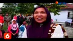 Menyusul merebaknya teror ular kobra, permukiman warga di Jember, sengaja mendatangkan komunitas reptil. Langkah ini sebagai upaya preventif, mengantisipasi hal terburuk yang bisa saja terjadi, salah satunya penanganan pertama jika sampai tergigit ul...