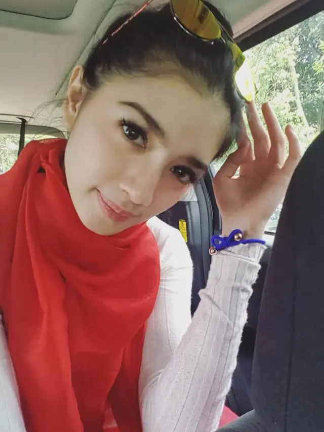 [Bintang] Angel Karamoy