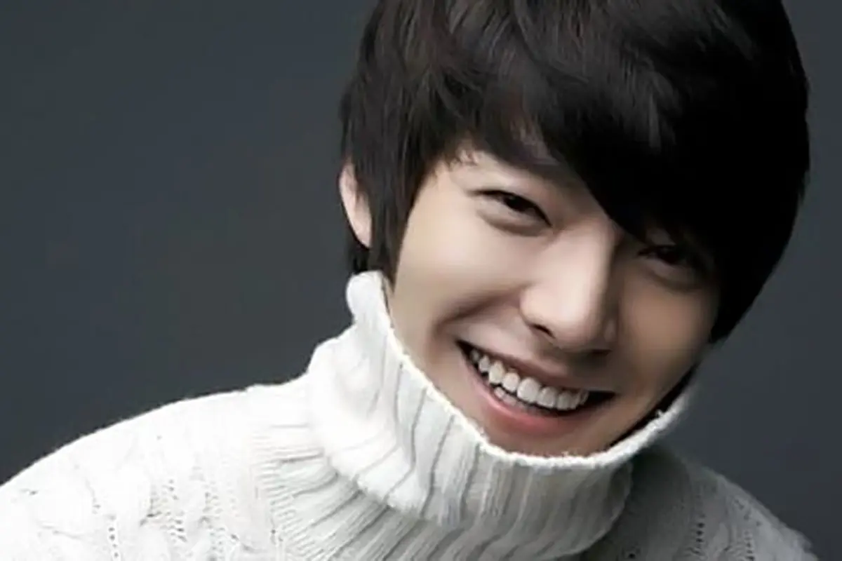 kim-woo-bin-131210b.jpg