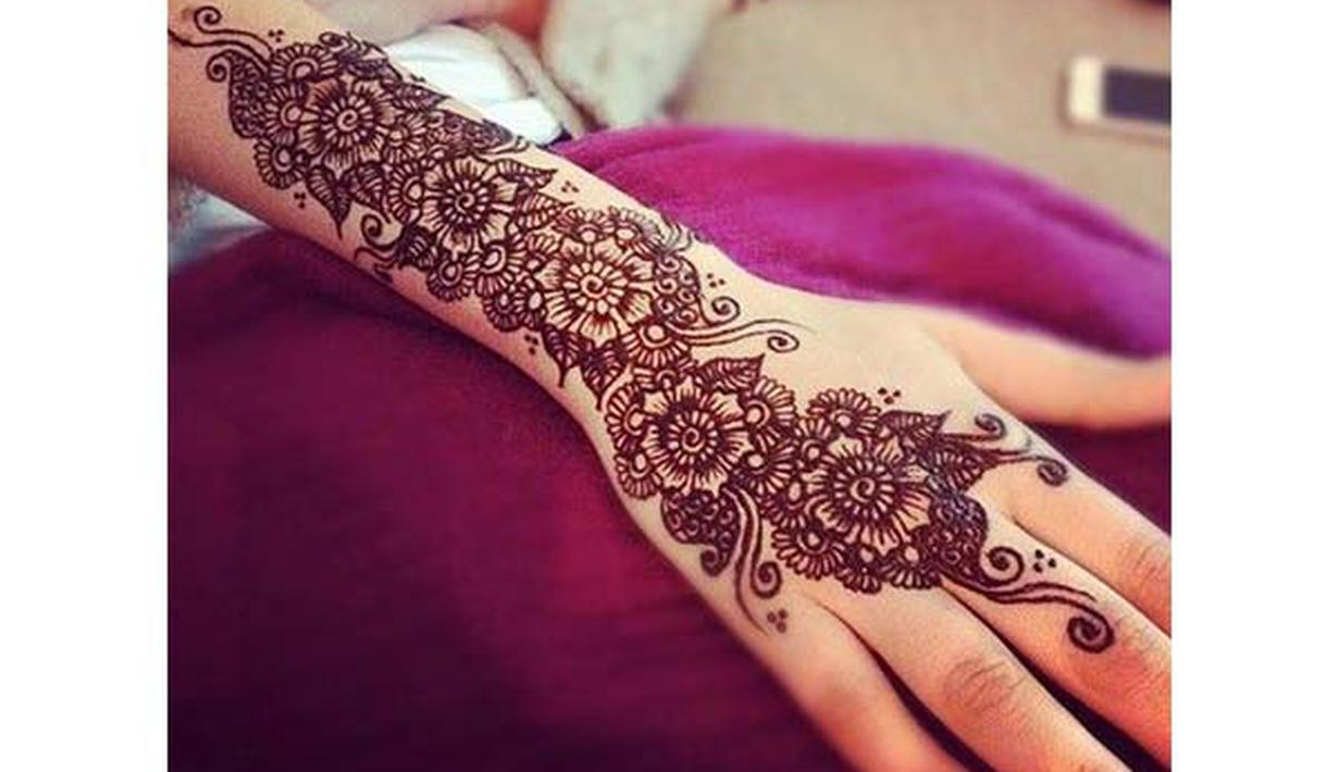 Gambar Henna Tangan Cantik MODELEMASTERBARU