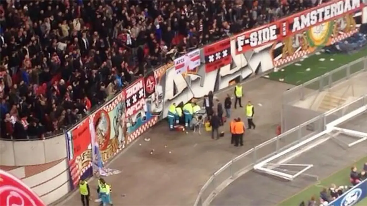 suporter-ajax-2-131127a.jpg