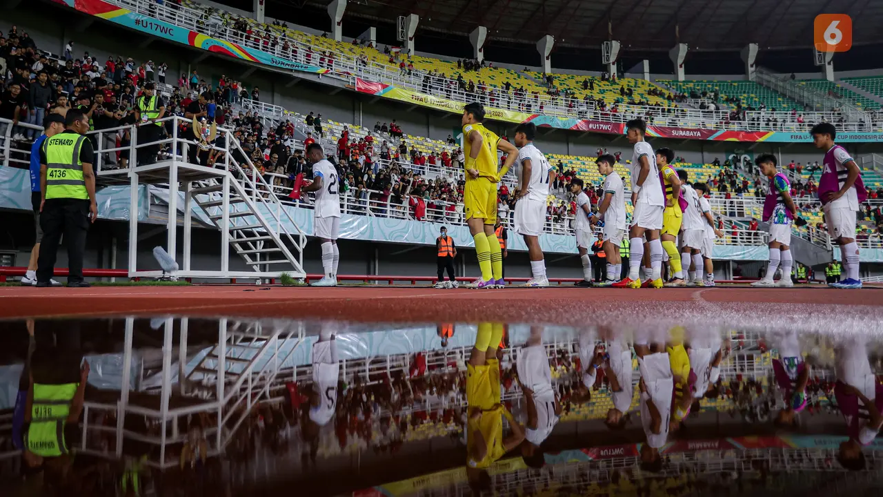 Foto: Ekspresi Pemain Timnas Indonesia U-17 Setelah Dikalahkan Maroko di Laga Pamungkas Grup A Piala Dunia U-17 2023