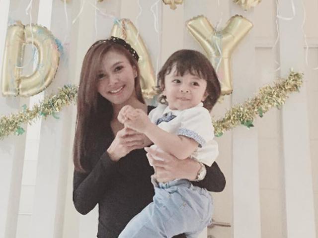 Ulang Tahun Anak Irena Justine Tumbuh Tanpa Sosok Ibu Showbiz Liputan6 Com