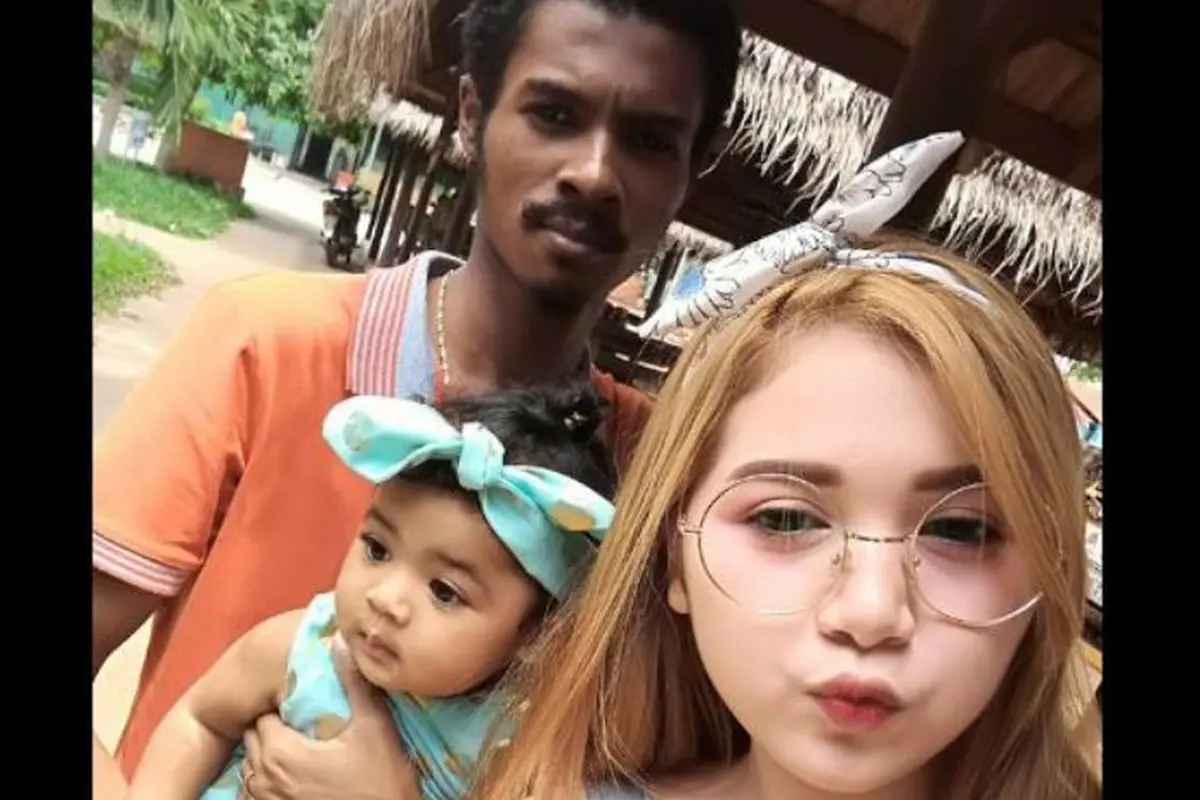 [Bintang] Suamiku Sering Dibully, Padahal Mereka Tidak Tahu Apa-apa
