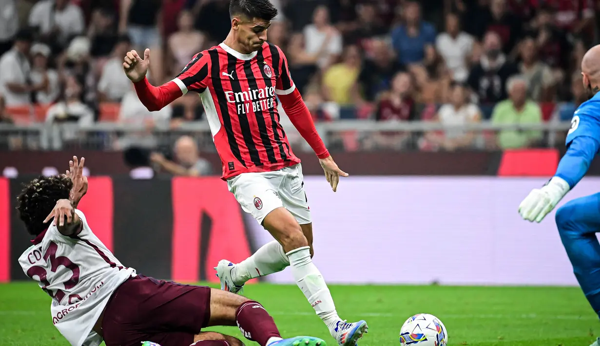 I Rossoneri harus puas berbagi angka dengan tim tamu dengan skor 2-2. (Piero CRUCIATTI/AFP)