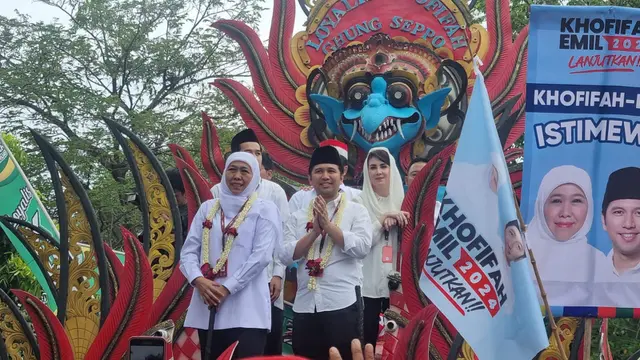 Khofifah-Emil Dardak daftar Pilkada Jatim 2024. (Dian Kurniawan/Liputan6.com)