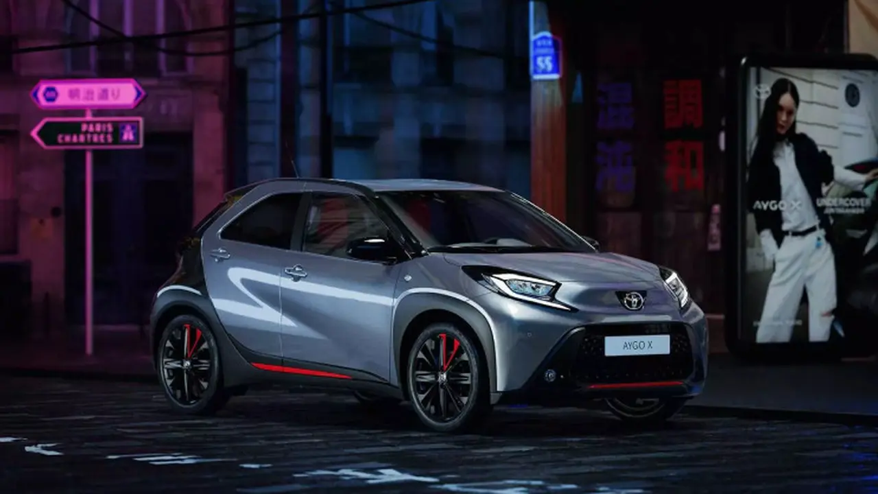 Toyota menggandeng desainer Jun Takahashi dari rumah mode Undercover untuk memberikan sentuhan baru pada Aygo X