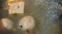 Resep Kuah Bakso Bening Khas Makassar ala Rumahan yang Nikmat Disantap Saat Hujan