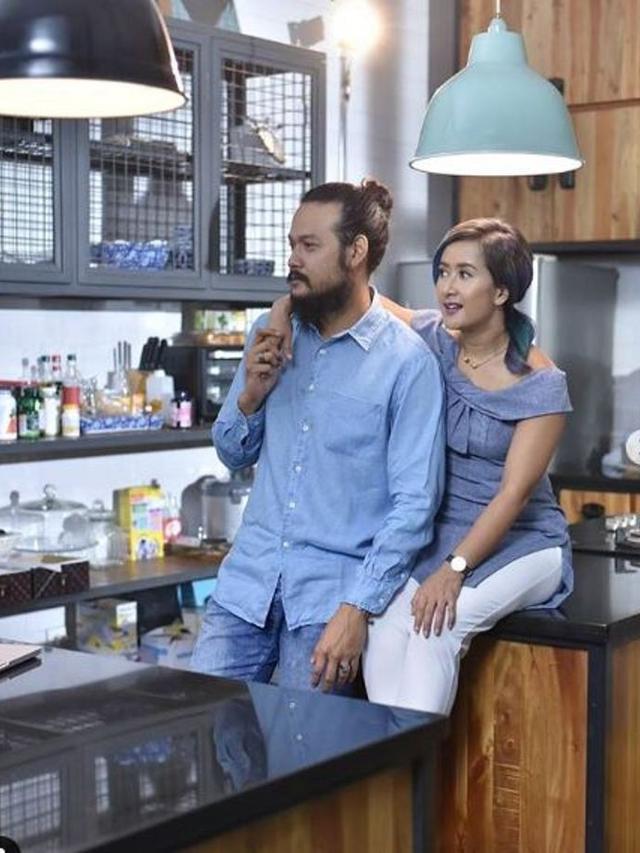 Ada Gubuk Dan Ruang Baca Di Halaman Rumah Dwi Sasono Widi Mulia Lifestyle Liputan6 Com