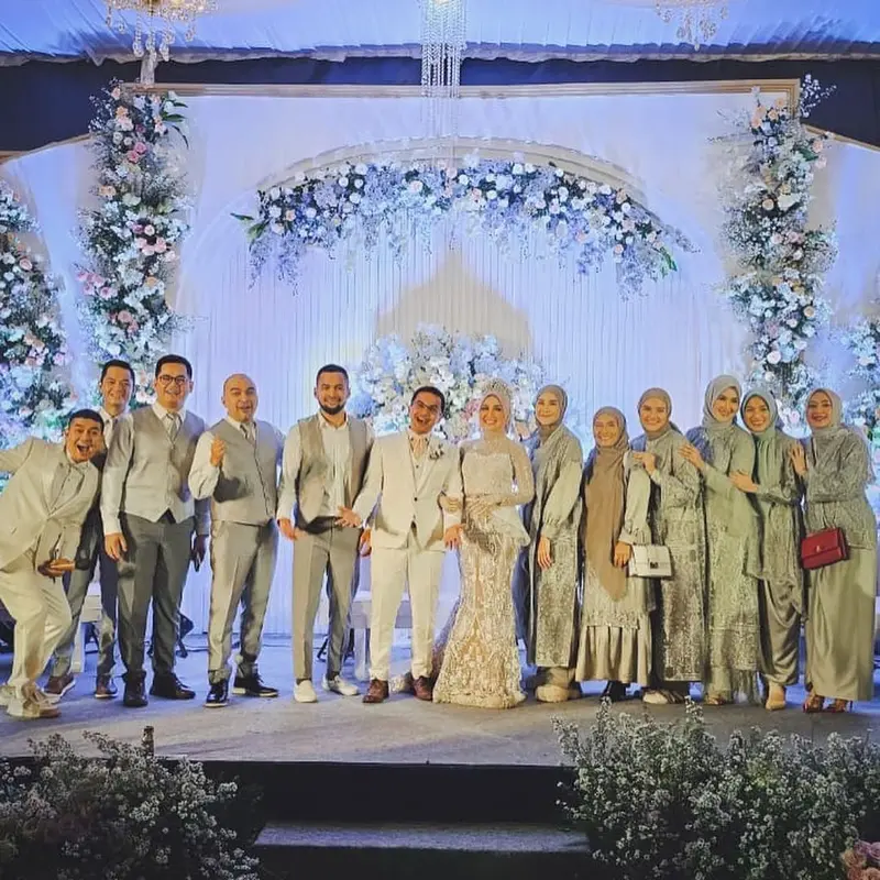 Para artis di pernikahan Sahrul Gunawan dan Dine Mutiara (Foto: Instagram dude2harlino)
