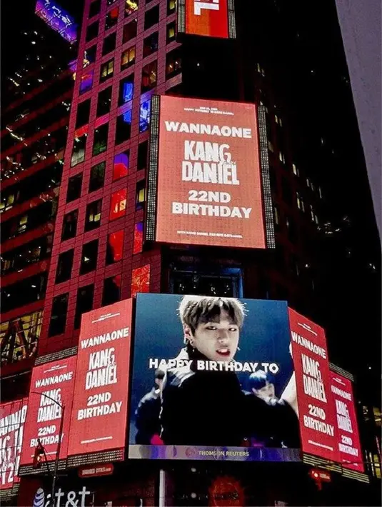 Namun beberapa waktu lalu, wajahnya sempat muncul di New York, Amerika Serikat. (foto: allkpop.com)