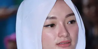 Akibat candaan bebek nungging dalam acara musik, Zaskia Gotik masih menunggu proses hukum selanjutnya. (Andy Masela/Bintang.com)