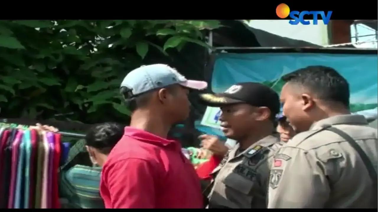 Kesal Dirazia, PKL Tanah Abang Pukul Satpol PP dengan Kursi