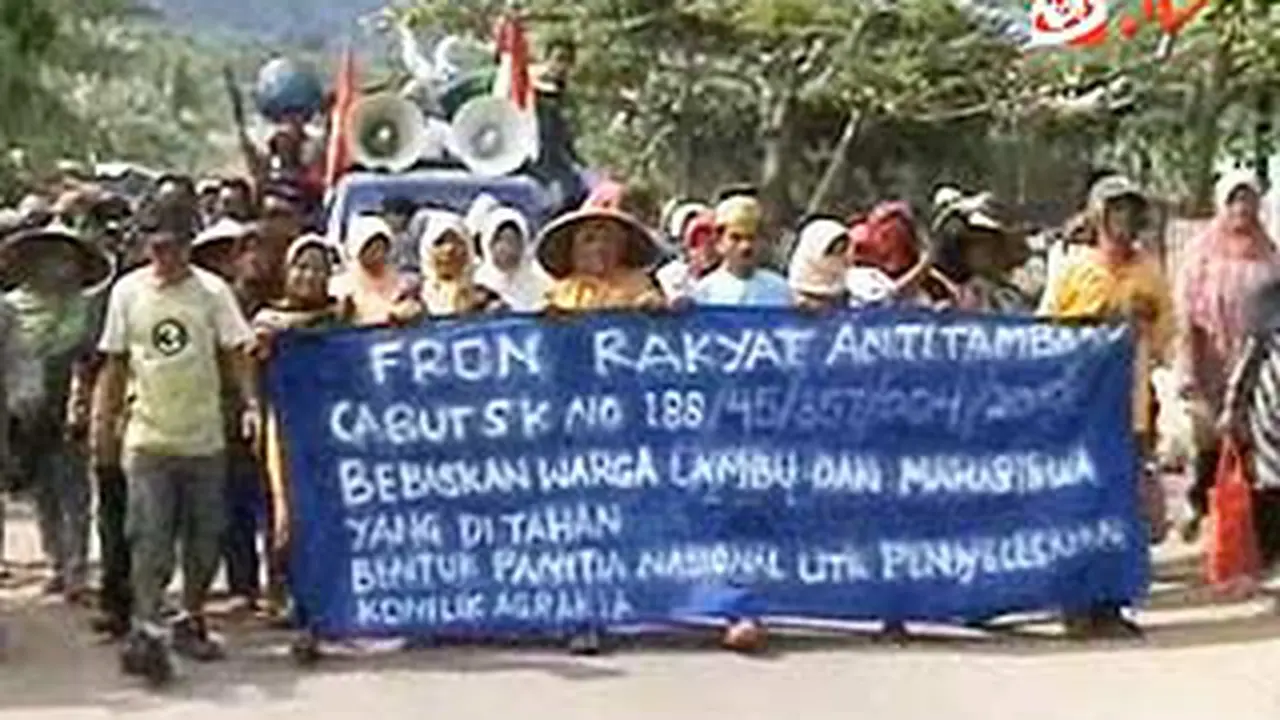 120120terk1_demo-bima.jpg