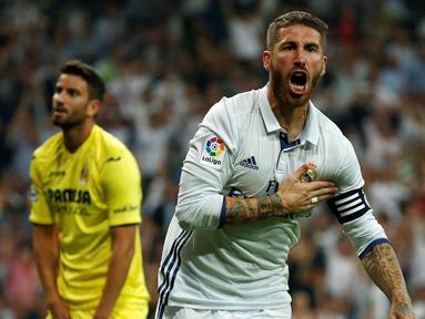 Real Madrid bermain imbang 1-1 lawan Villarreal pada laga La Liga 2016-2017, Kamis (22/9/2016) dini hari WIB. Hasil tersebut menghentikan rekor 16 kemenangan beruntun Los Blancos di La Liga. (Reuters/Sergio Perez)