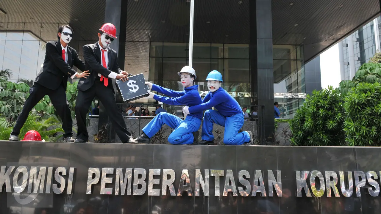 20150922- Aksi Pantomim Sindir Kasus Pelindo II-Jakarta