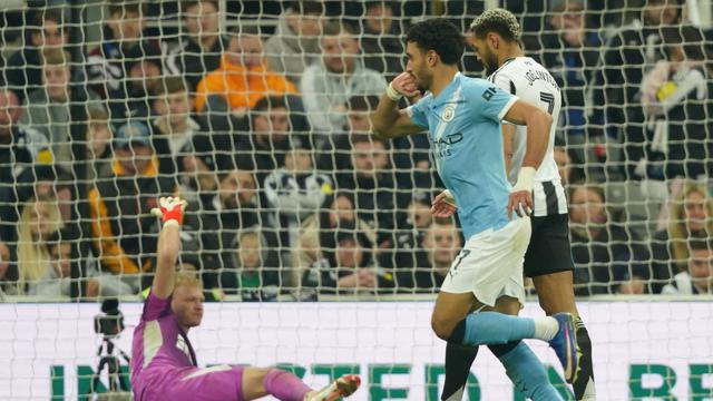 Selebrasi Omar Marmoush di laga Newcastle vs Manchester City di ronde kelima FA Cup di St James' Park, Minggu (08/03/2026) dini hari WIB.