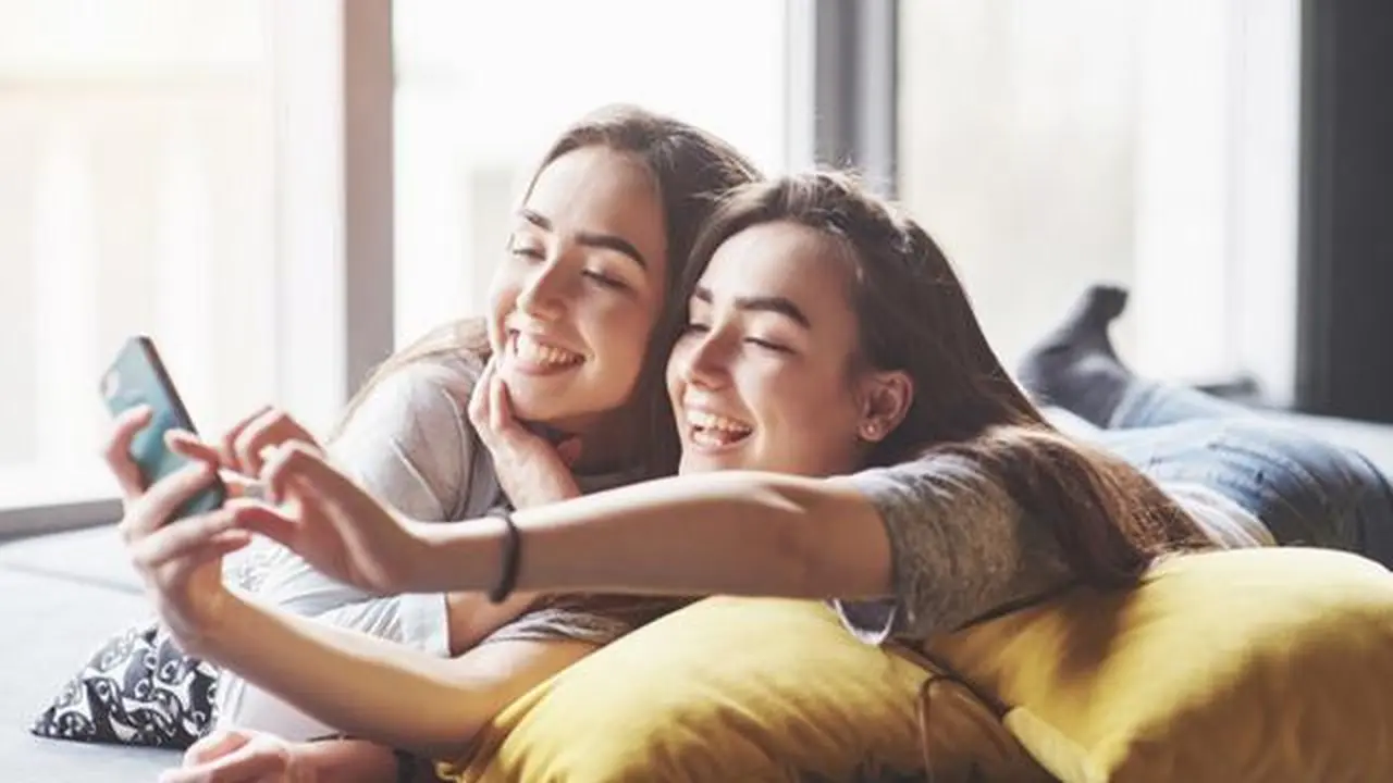 Ilustrasi hubungan persahabatan. Credit: pexels.com/Vinicius
