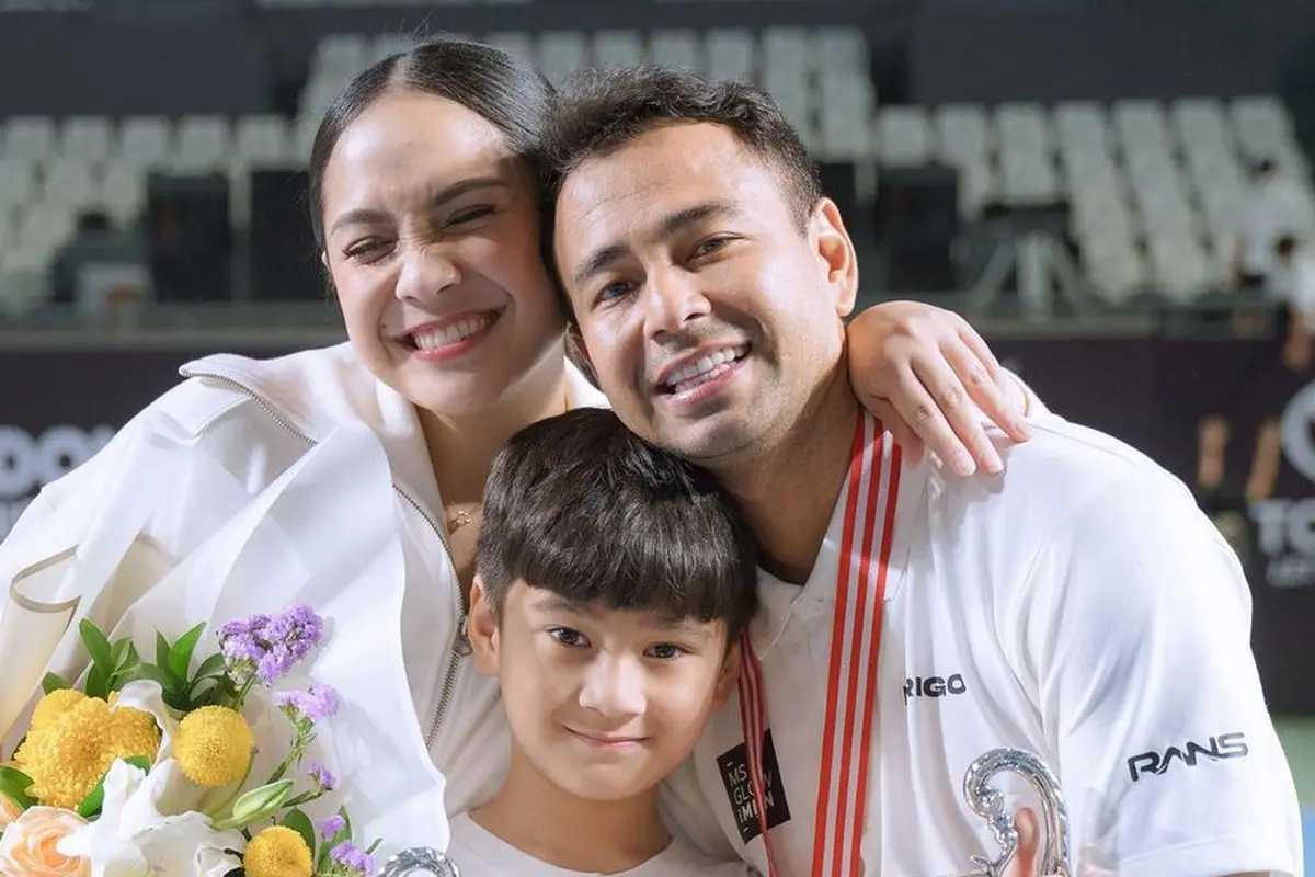 8 Momen Kemenangan Raffi Ahmad di Tiba-Tiba Tenis Lawan Desta, Berlangsung Meriah