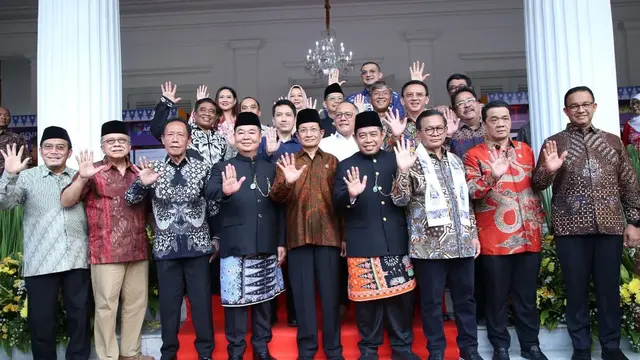 Potret Keakraban Anies dan Ahok di Balaikota Jakarta