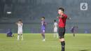 Di laga antara Persita vs Persikabo, Araki dibantu oleh Fuad Qohar sebagai asisten wasit satu. (Bola.com/M Iqbal Ichsan)