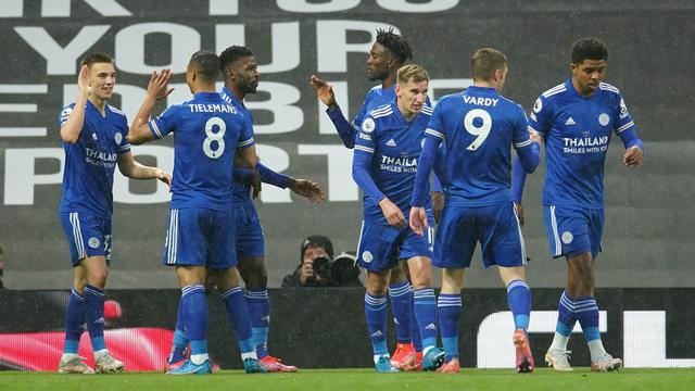 Leicester City Kalahkan Manchester United 2-1