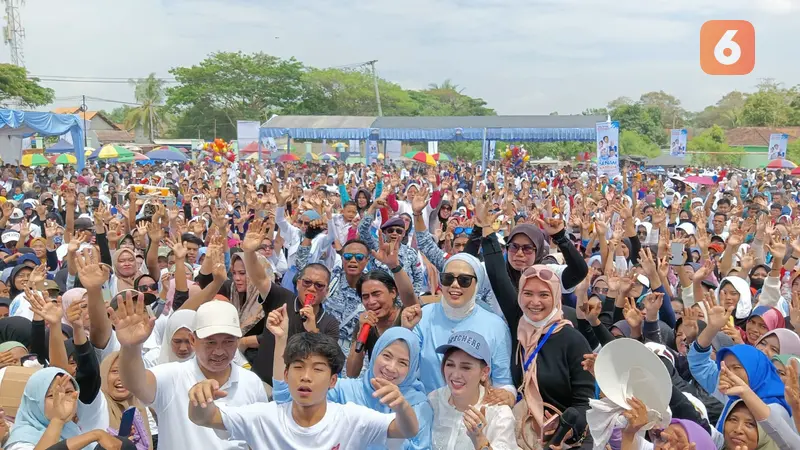 Artis Ramaikan Senam Bahagia Ratu Zakiyah-Najib Hamas di Kabupaten Serang, Banten. (Rabu, 11/9/2024). (Yandhi Deslatama/Liputan6.com).