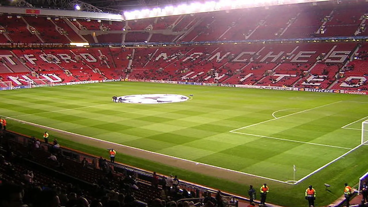 Stadion Old Trafford, Rumah Manchester United  (Wikimedia Commons)