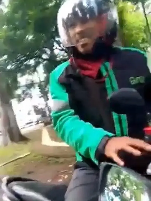 driver ojol lupa bawa penumpang (foto: twitter/@lyovv)