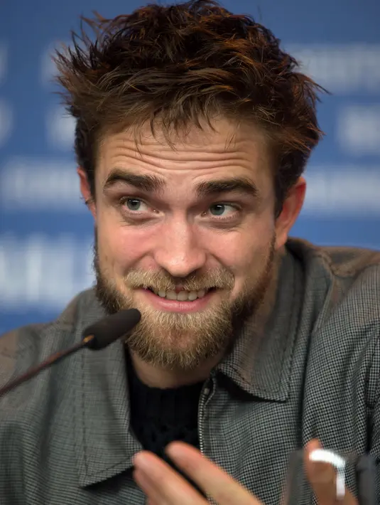 Clarie Denis akan bekerjasama dengan Jean-Pol Fargeau untuk mengembangkan cerita mengagumkan tentang astronot di film bergenre science fiction ini, yang akan di perankan oleh Robert Pattinson. (Bintang/EPA)