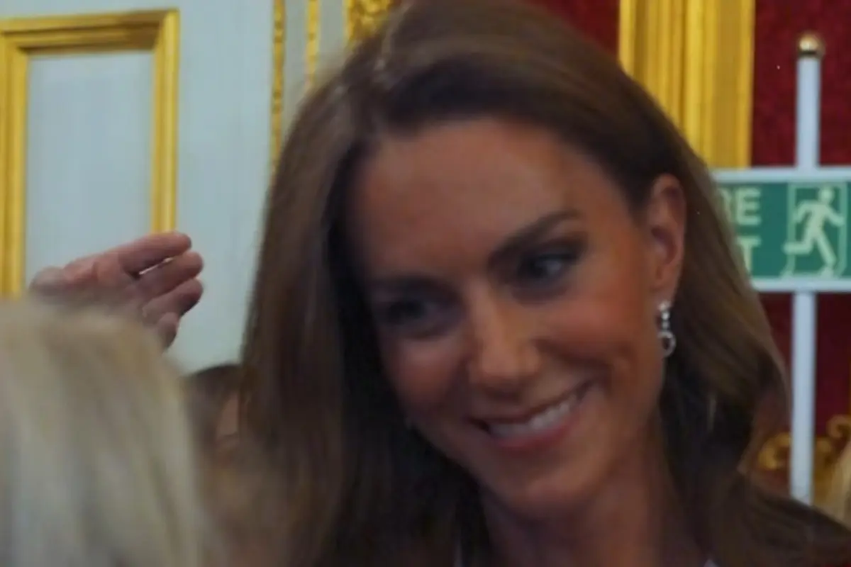 Kate Middleton Tunjukkan Dukungan untuk Riset Kanker. [@princeandprincessofwales]