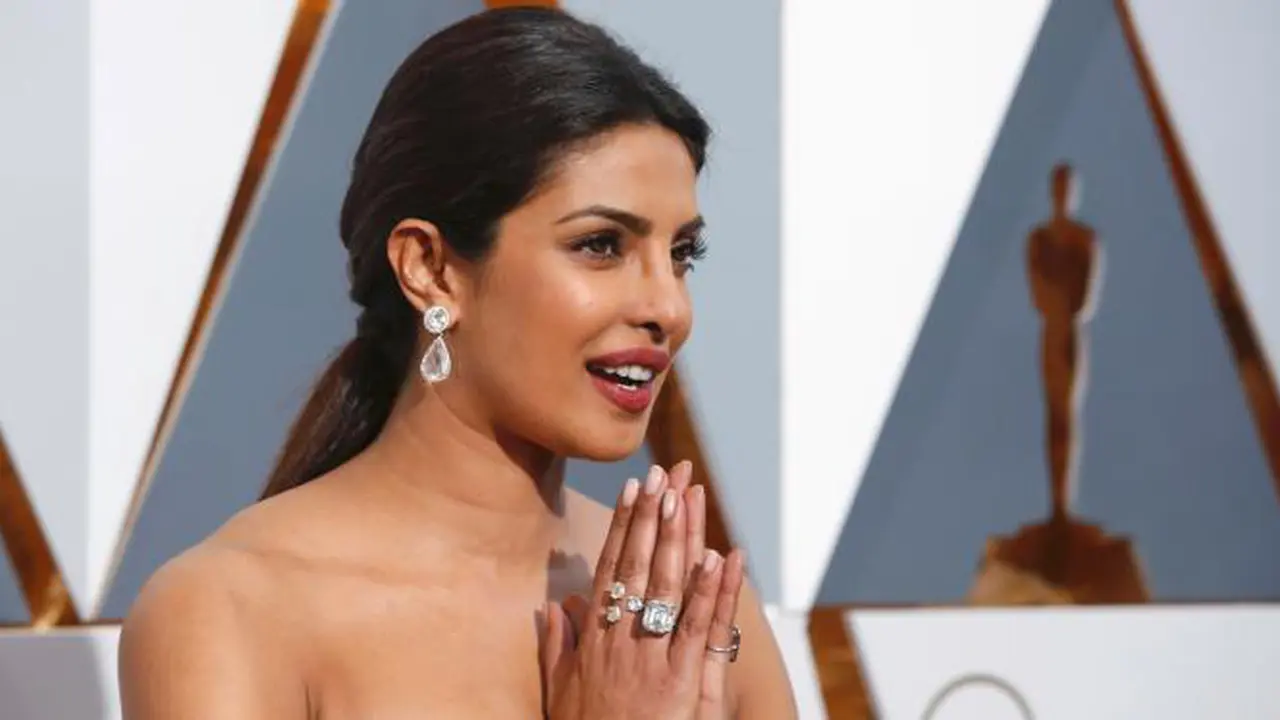 3 Kata yang Priyanka Chopra Pikirkan Tentang Katrina Kaif