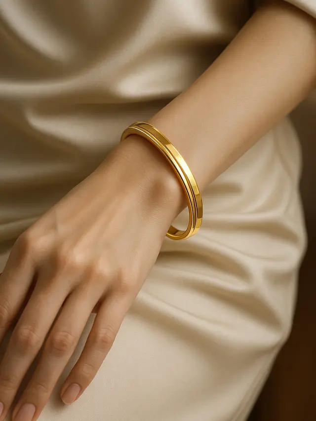 Inspirasi Model Gelang Oval Emas Biar Tangan Tampak Lebih Panjang