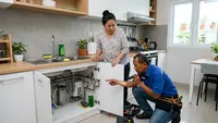 10 Penyebab Pipa Air di Dapur Mengeluarkan Suara Berisik dan Cara Mengatasinya