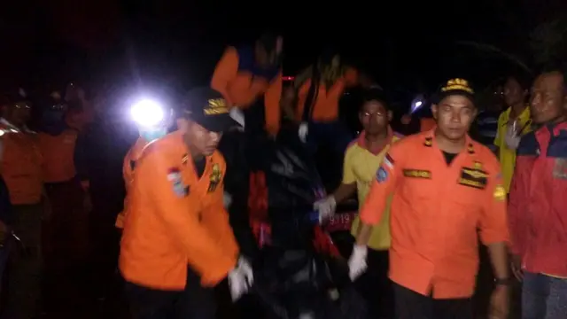Korban diidentifikasi sebagai Jabarudin Wahab, warga Puring, Kebumen. (Foto: Liputan6.com/Muhamad Ridlo/Basarnas)