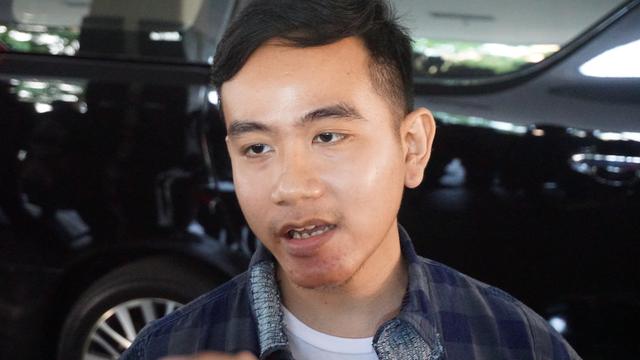 Meme Kaesang Pangarep dengan Rambut Pirang, Diledek Gibran Rakabuming