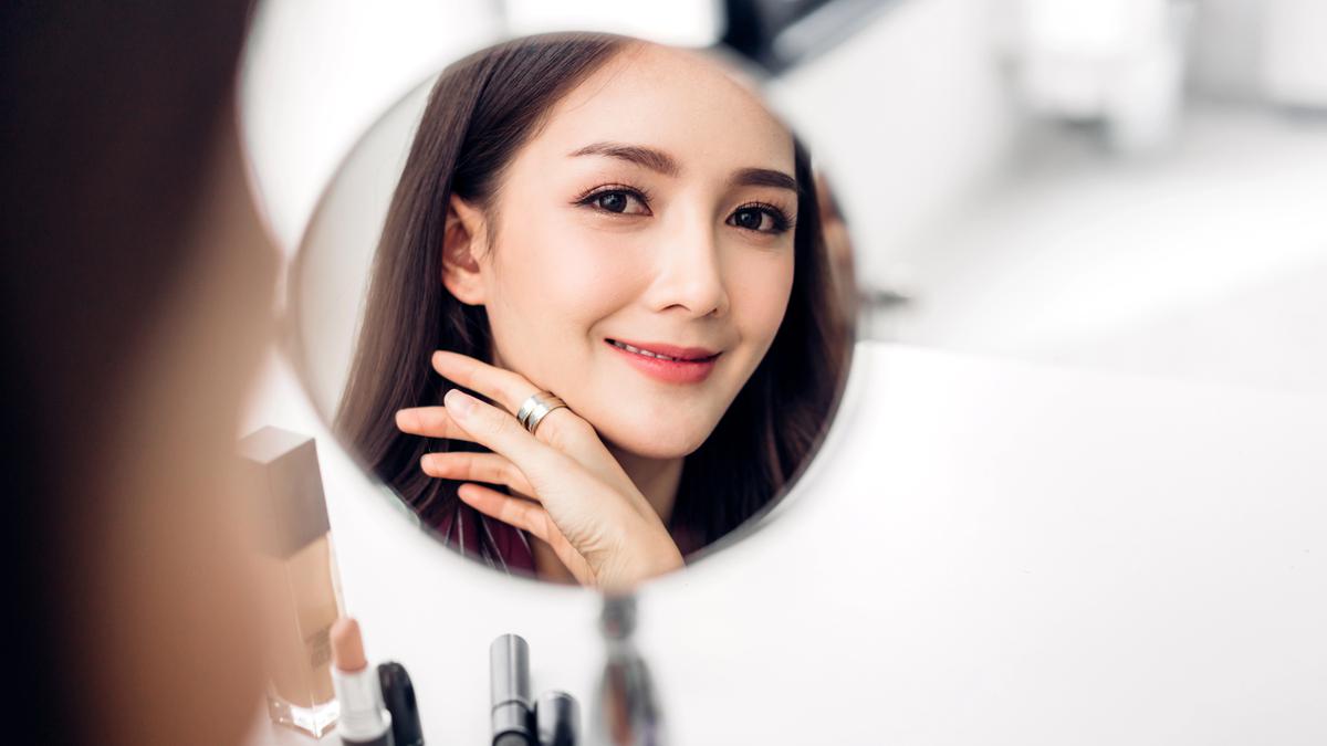 Kulit Lembap dan Glowing dengan Teknik Skin Flooding, Tren Skincare yang Lagi Naik Daun