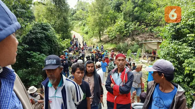 Warga protes karena lahannya tiba-tiba masuk dalam kawasan hutan lindung Walanae (Liputan6.com/Fauzan)