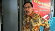 Kuasa hukum Antasari Azhar, Boyamin Saiman, membenarkan bahwa mantan Ketua KPK itu akan bertemu Presiden Joko Widodo atau Jokowi hari ini.