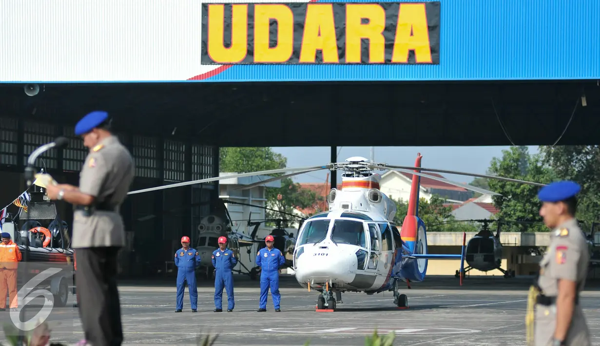 Barisan pasukan kepolisian saat upacara HUT Pol Airud ke-65 di Ditpoludara, Pondok Cabe, Tangerang Selatan, Selasa (1/12). (Liputan6.com/Yoppy Renato)